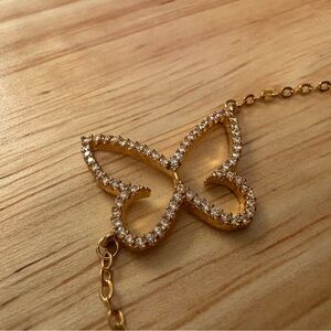 Gold Butterfly Pendant Bracelet